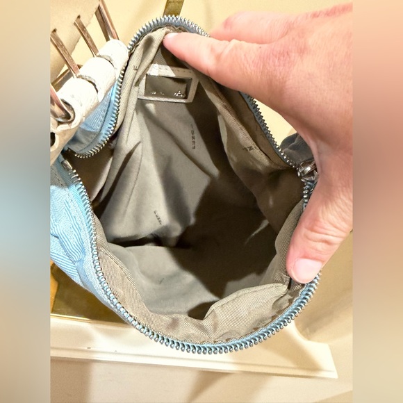 Fendi Oyster Bag in Blue Animal Print with White leather accent - Picture 11 of 14